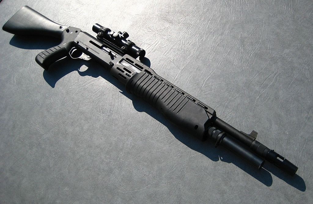 SPAS-12 Italian Shotgun (C)
